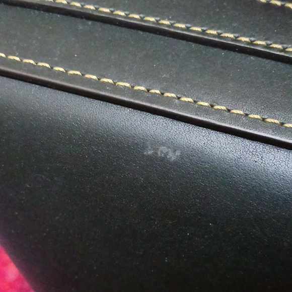 Gorgeous Black Leather Naomi Satchel - Picture 5 of 11